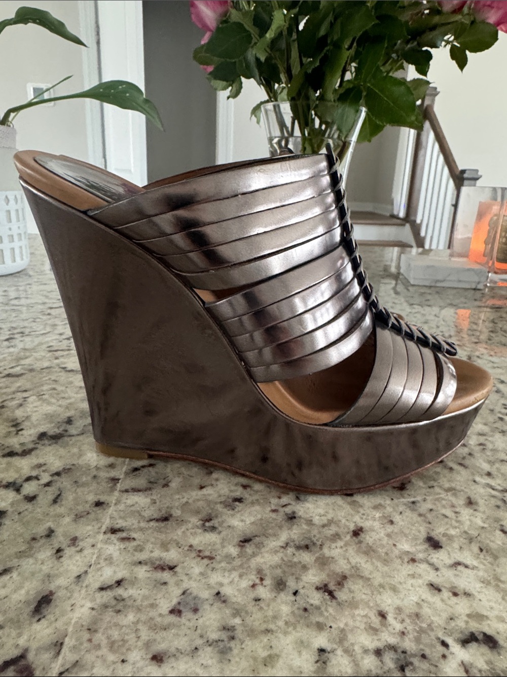 COACH Bristol Women's Silver/Chrome Metallic Strappy Slide Wedges SZ 6.5 - Picture 4 of 10